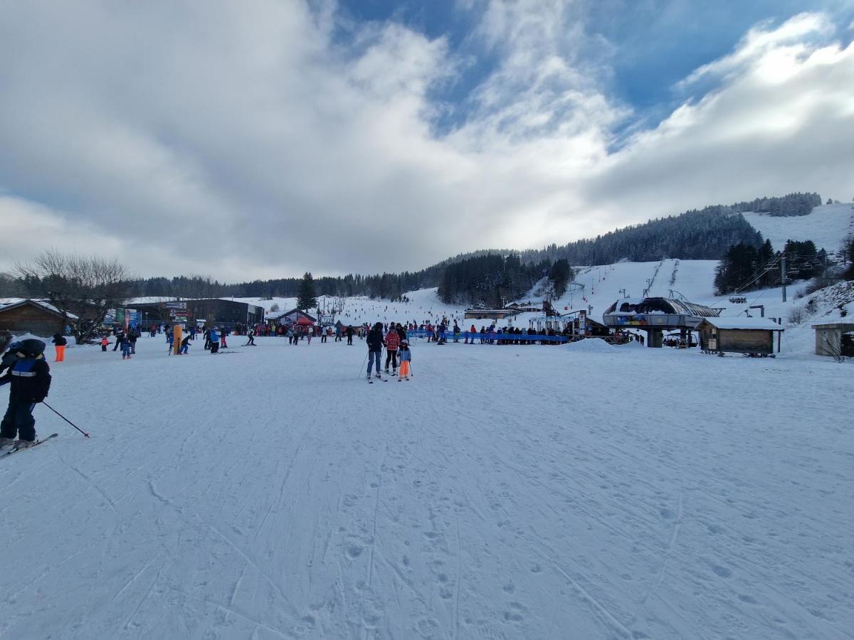 Place Royale Pour 10 A 12 Personnes A 30 Met Des Pistes De Et Vtt * Métabief