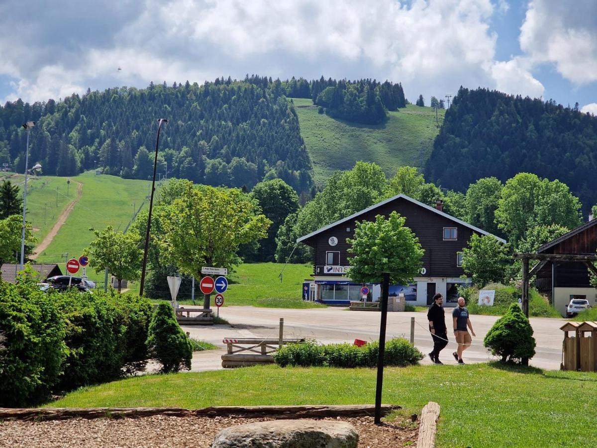 Place Royale Pour 10 A 12 Personnes A 30 Met Des Pistes De Et Vtt Ferienhaus